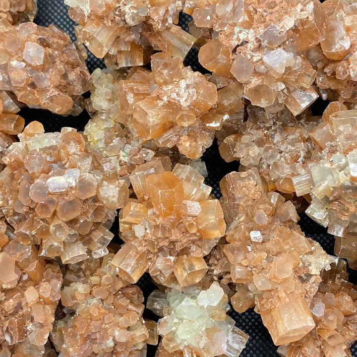 Aragonite Clusters V106