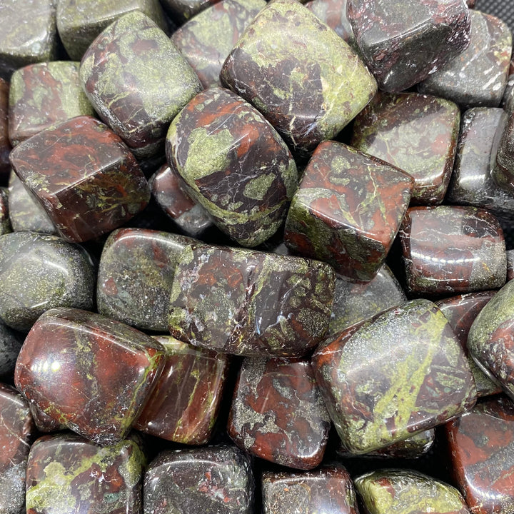 Jasper (Dragons Blood) Polished-Cube-B106