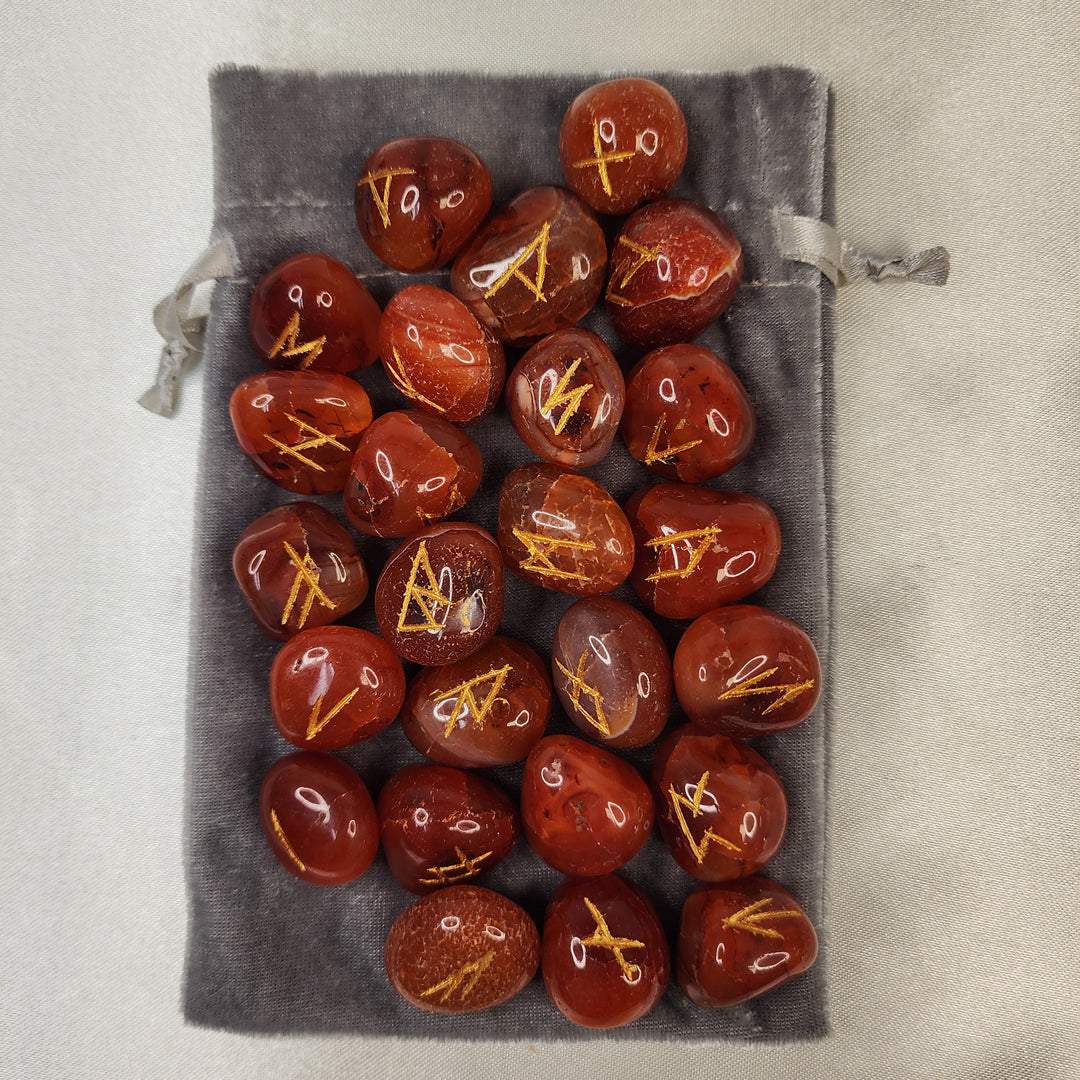 Rune Set - Carnelian