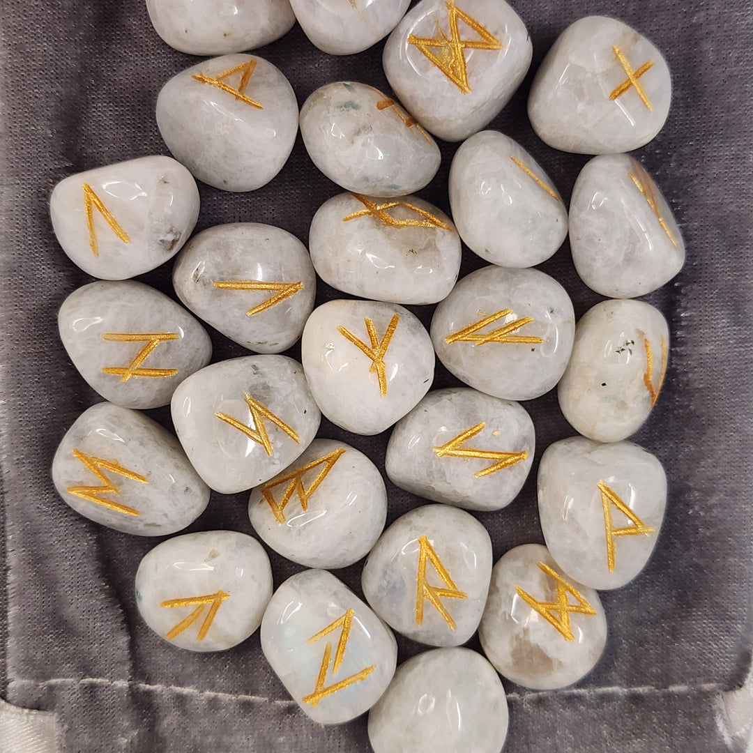 Rune Set - Rainbow Moonstone