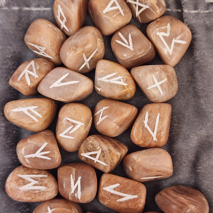 Rune Set - Peach Moonstone
