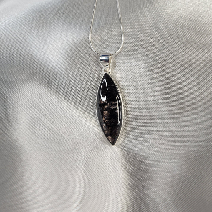 Hypersthene Pendant-MN26001