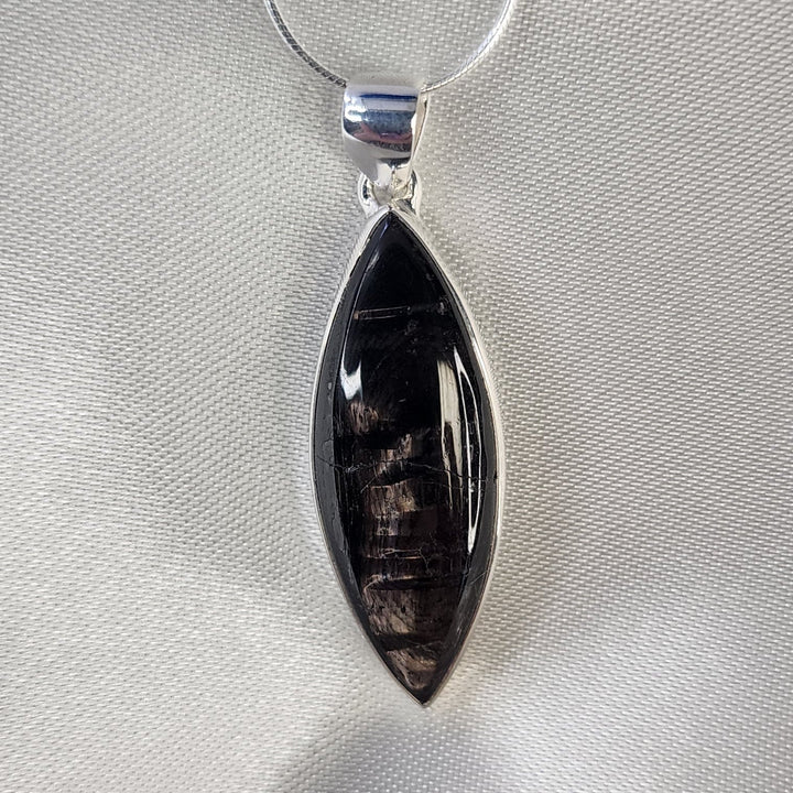 Hypersthene Pendant-MN26001