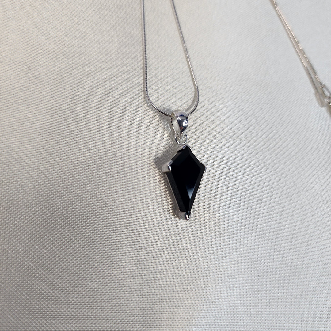 Black Onyx Pendant-MN26012