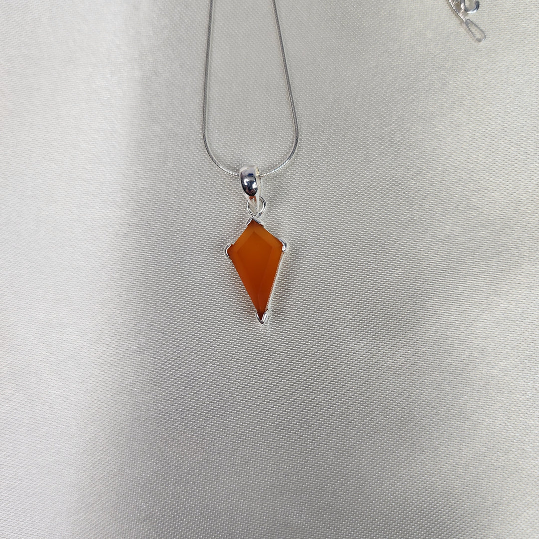 Carnelian Pendant-MN26028