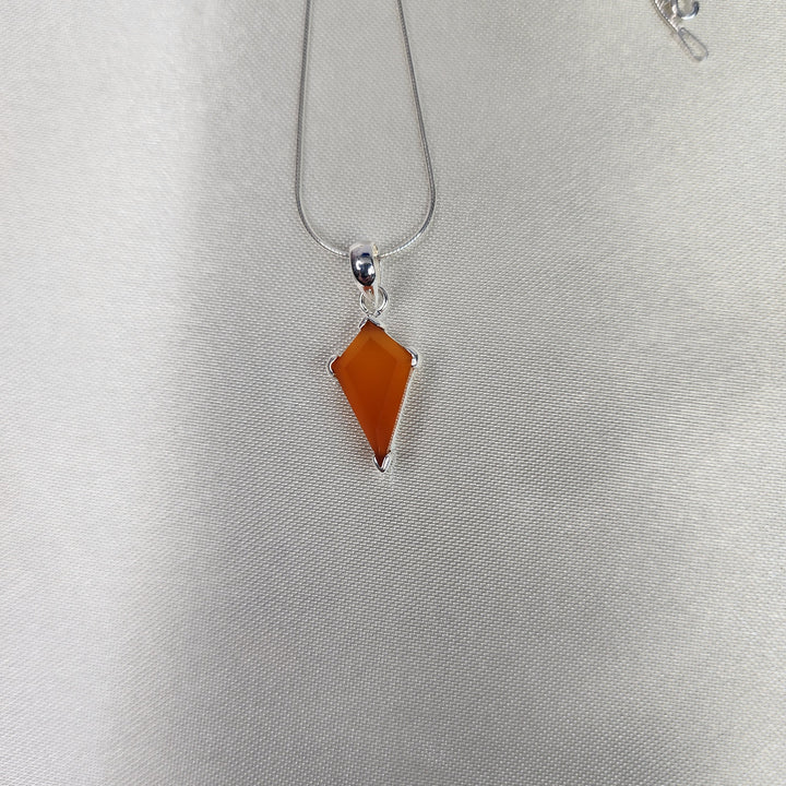 Carnelian Pendant-MN26028