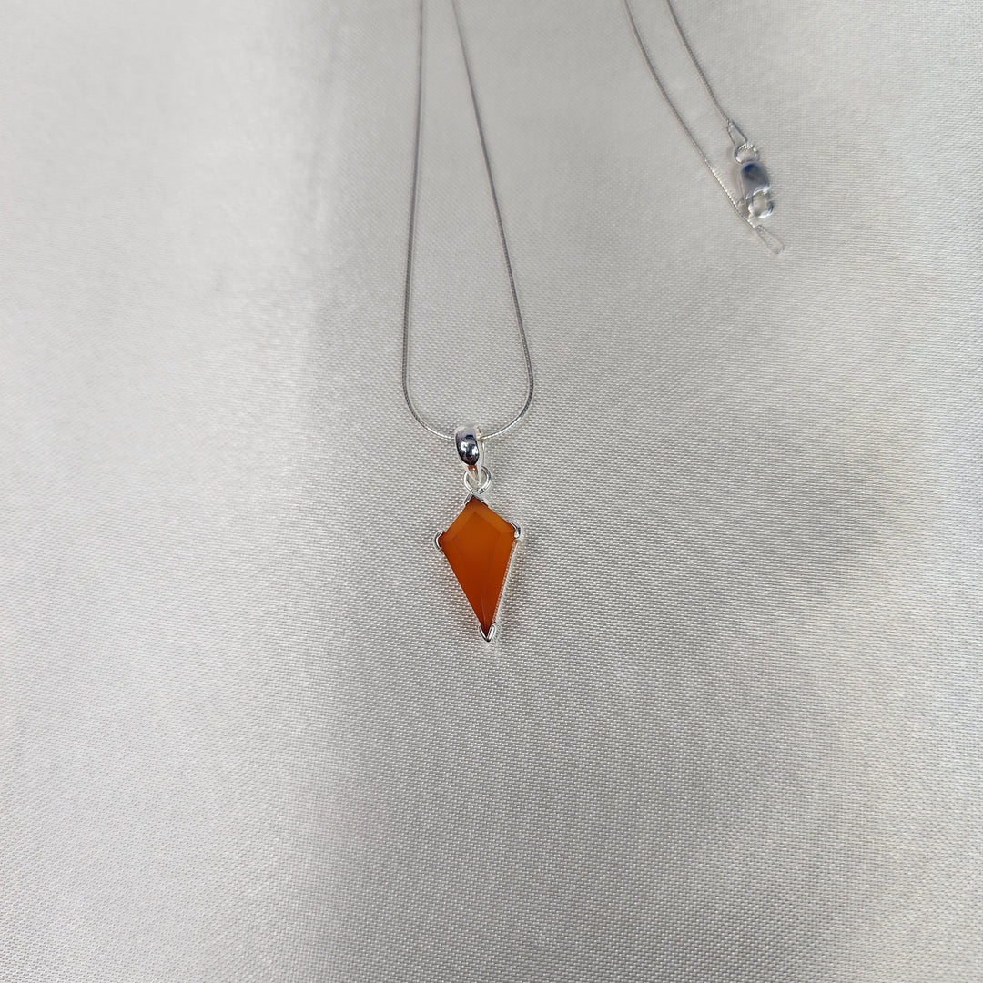 Carnelian Pendant-MN26026