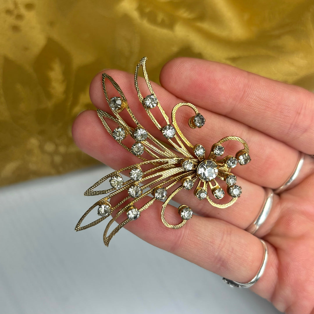 Rhinestones & Leaf  Pin-LC070