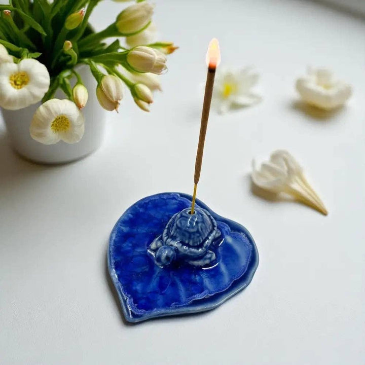 Turtle-Leaf Ceramic Incense Holder