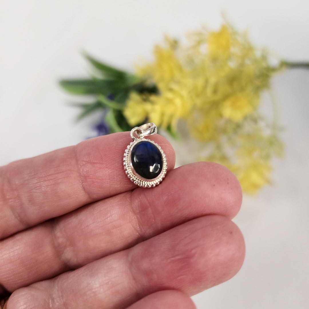 Labradorite Pendant  -JDS26084