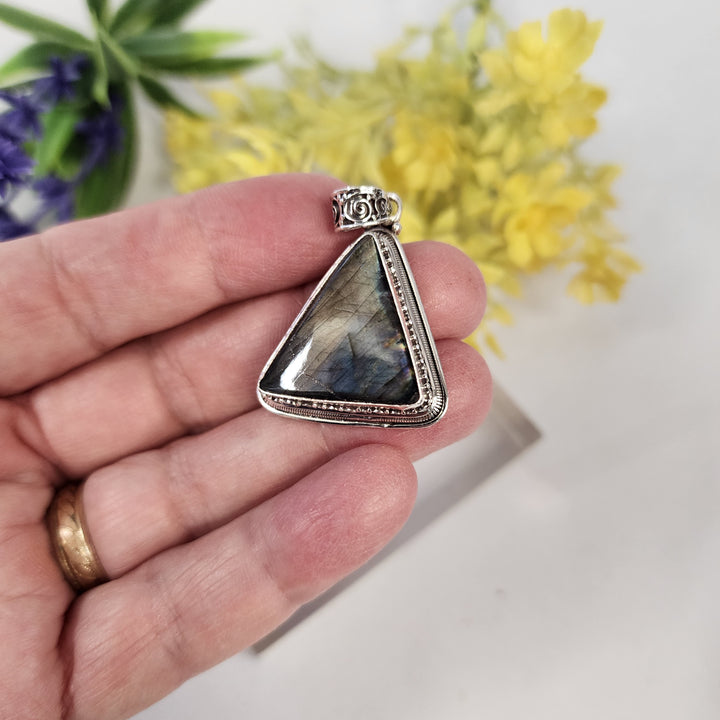 Labradorite Pendant  -JDS26155