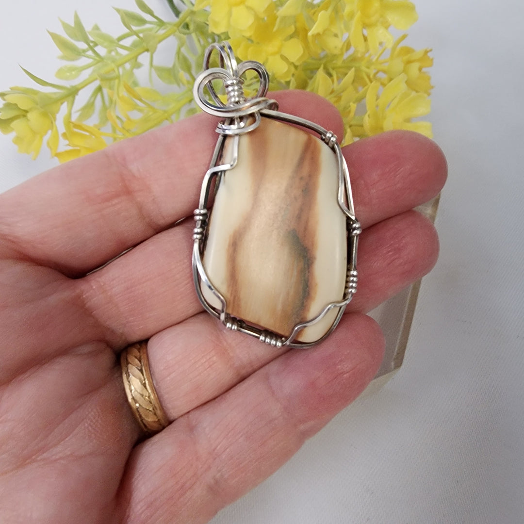 Wooly Mammoth Pendant CR26046