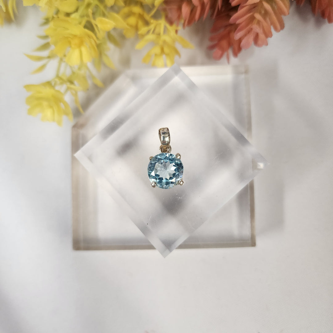 Blue Topaz-Pendant JC26001