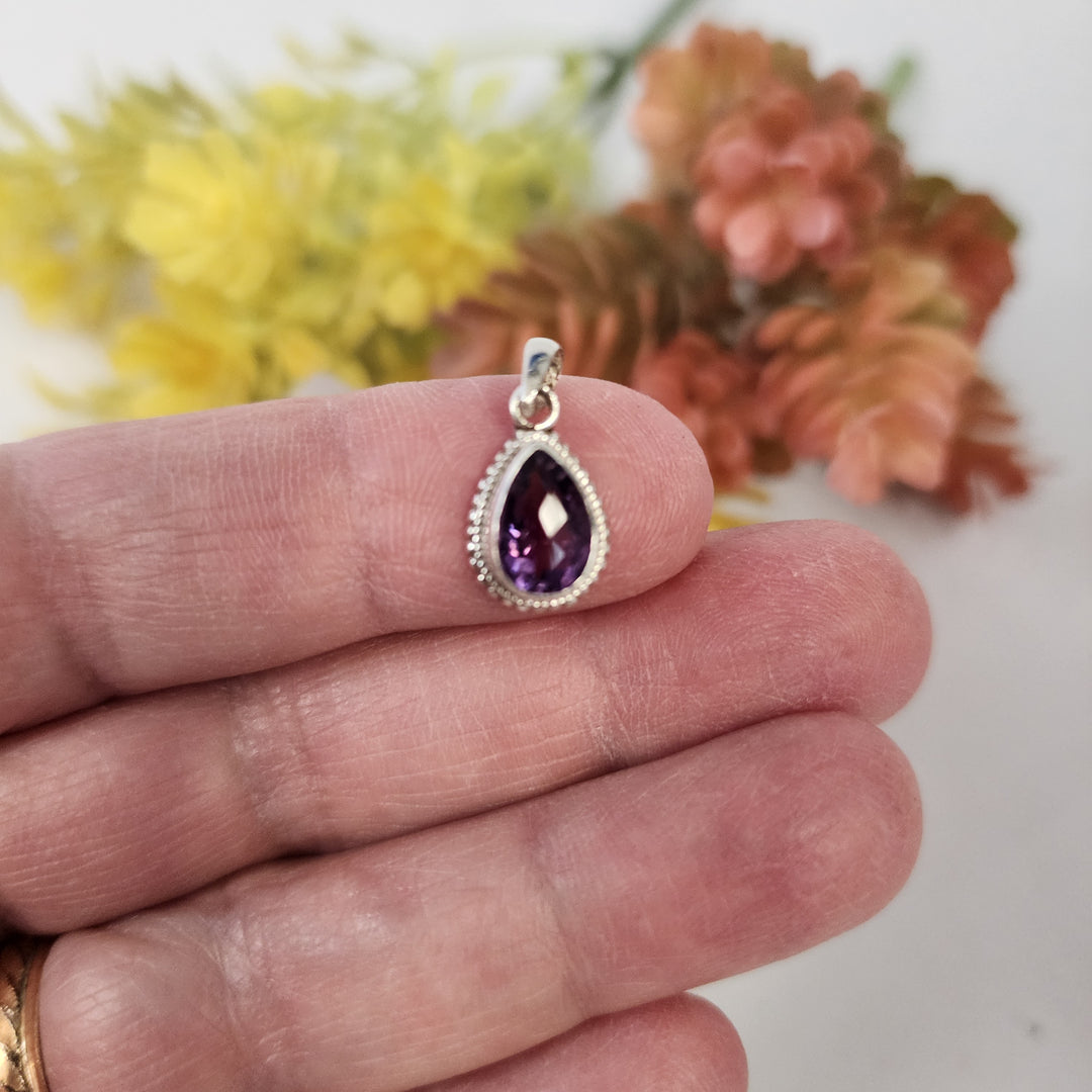 Amethyst Pendant  -JDS26040