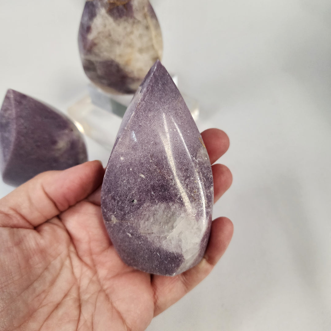 Lepidolite Flame CR26018