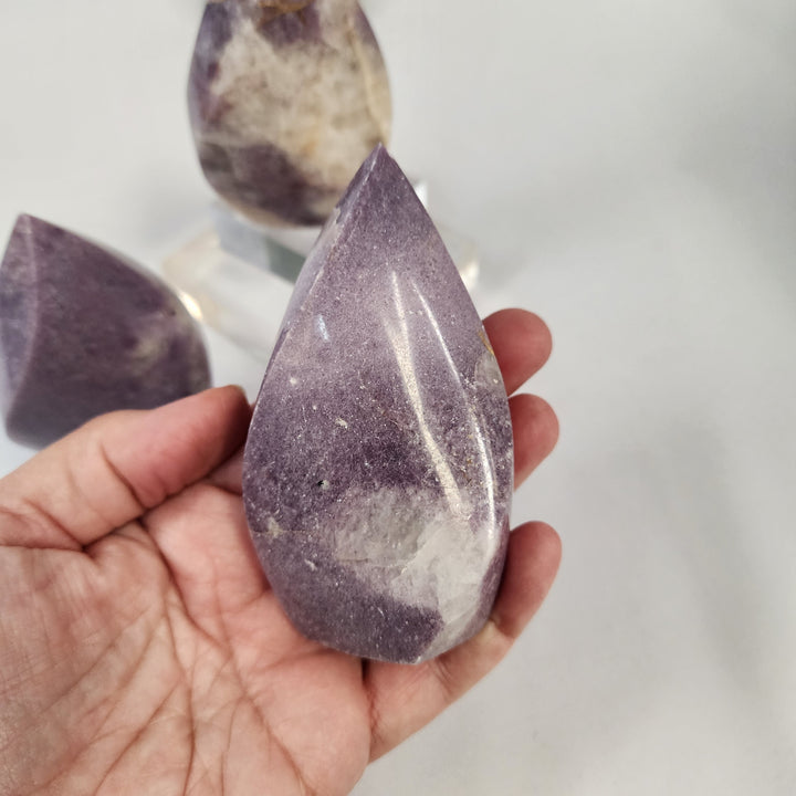 Lepidolite Flame CR26018