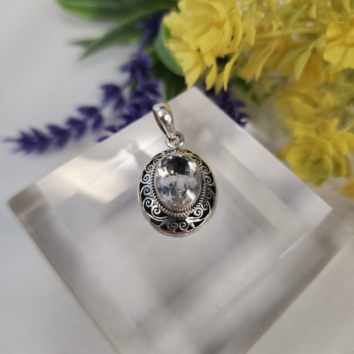 Clear Quartz Pendant  -JDS26127