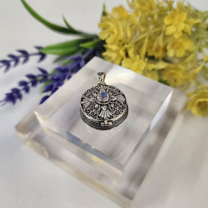 Labradorite Locket  -JDS26145