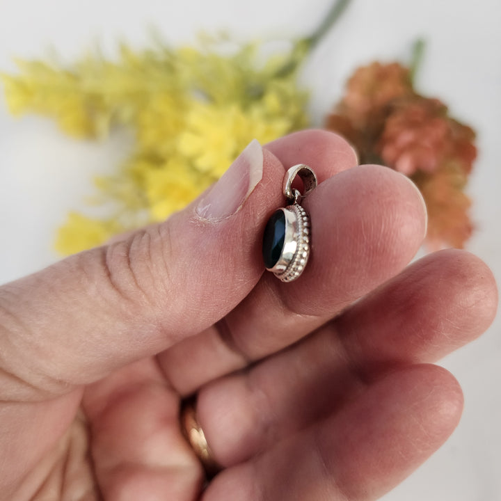 Green Onyx Pendant  -JDS26031