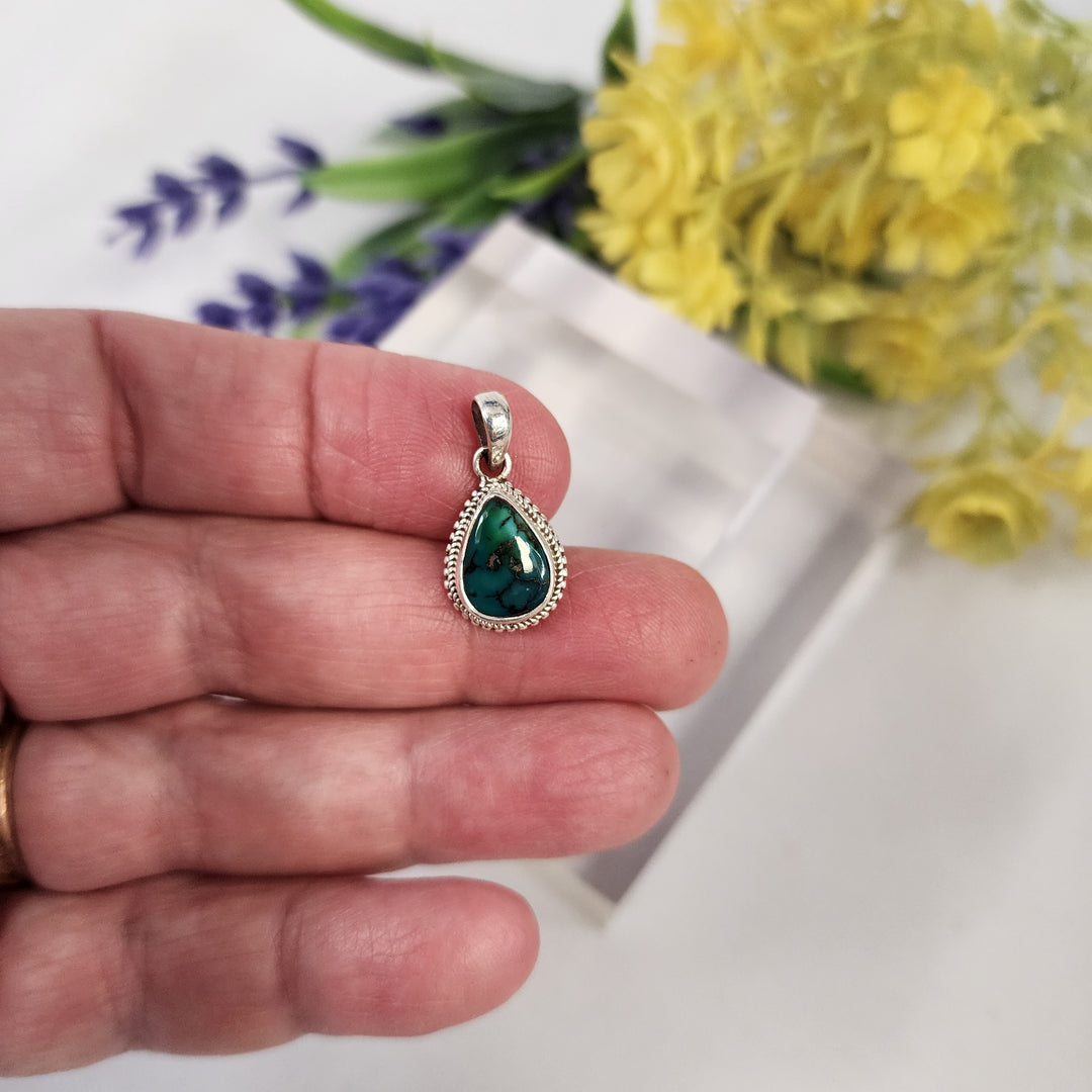 Turquoise Pendant  -JDS26092