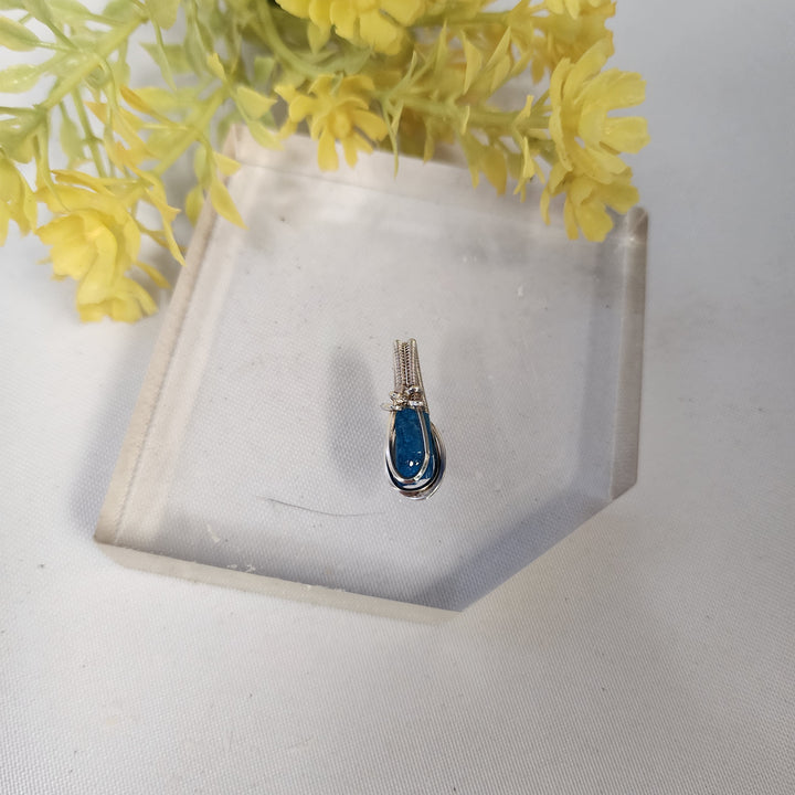 Apatite Wire Wrap pendant - CR26045