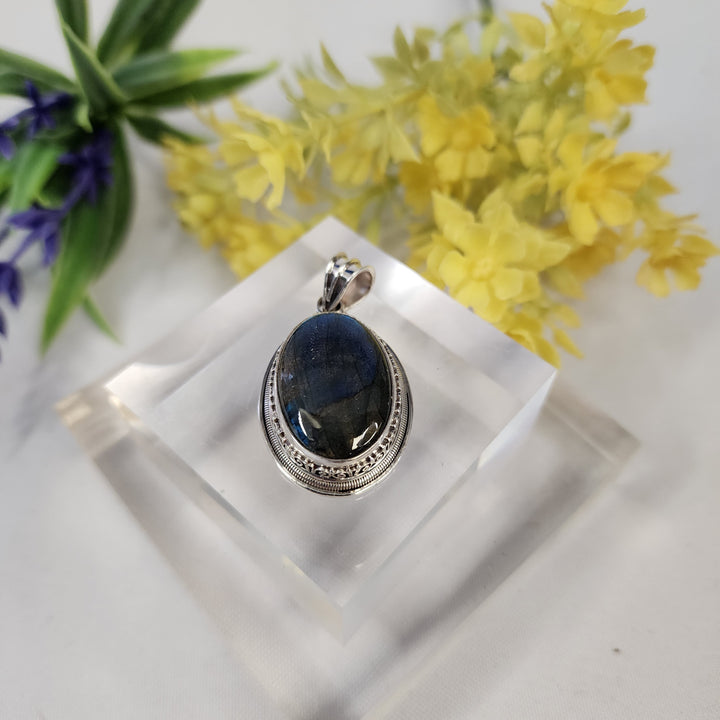 Labradorite Pendant  -JDS26156