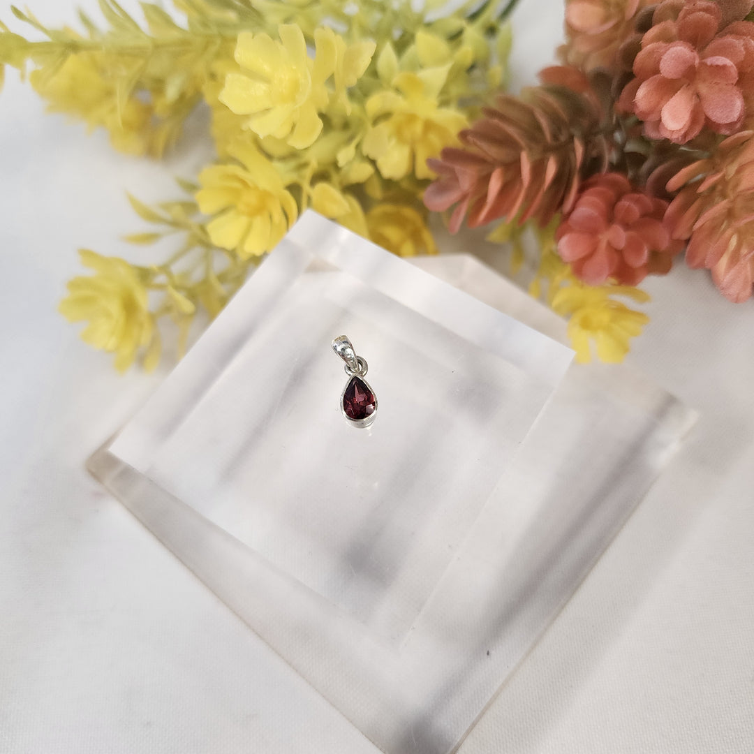 Tourmaline Pendant  -JDS26022