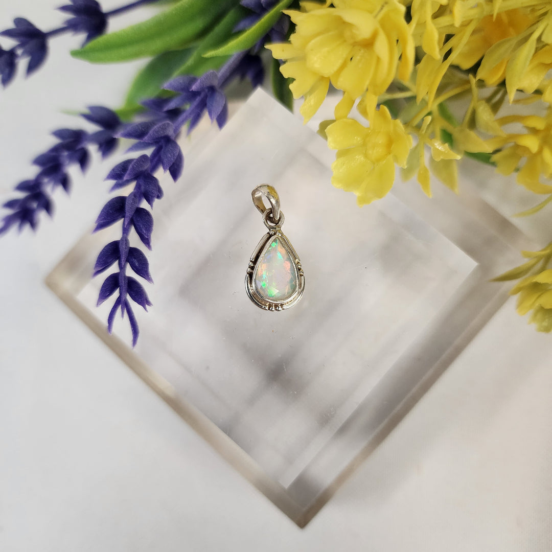 Opal Pendant  -JDS26119