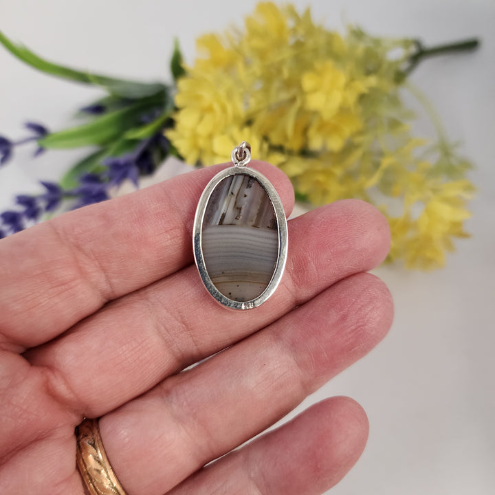 Banded Agate Pendant  -JDS26112