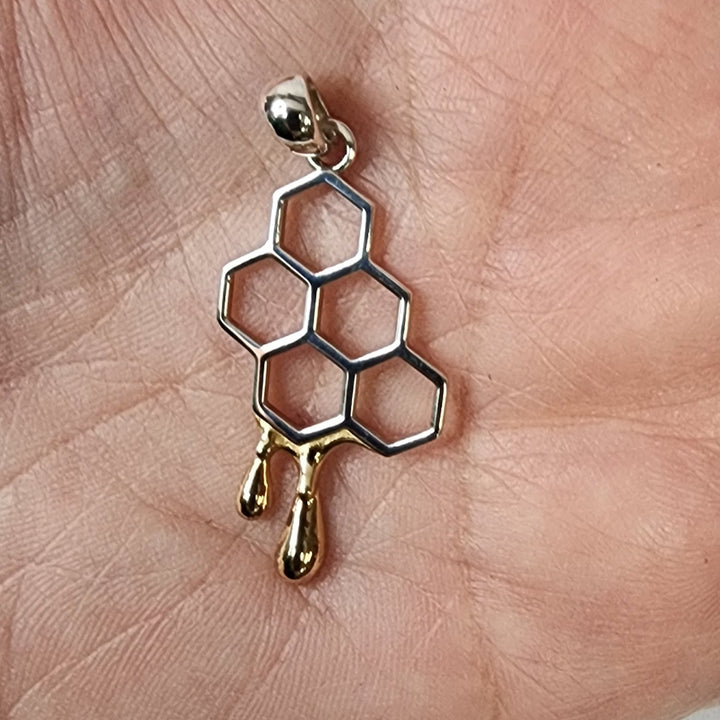 Honeycomb Pendant-MJ148