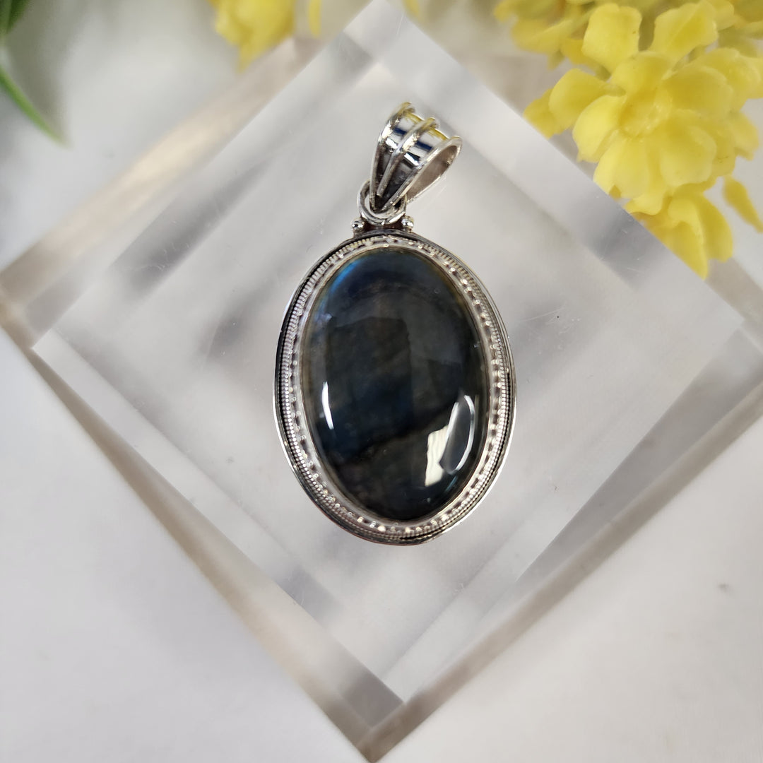 Labradorite Pendant  -JDS26156