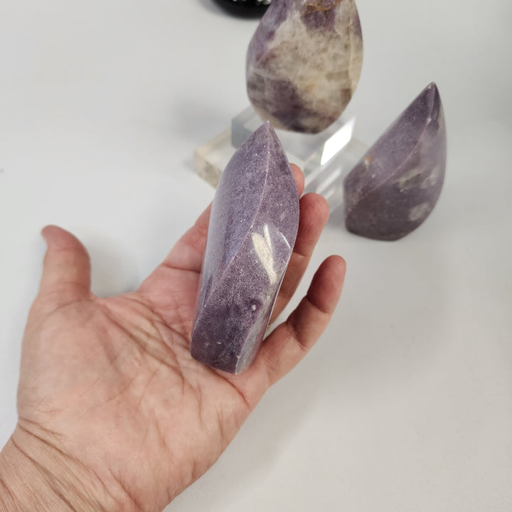 Lepidolite Flame CR26018