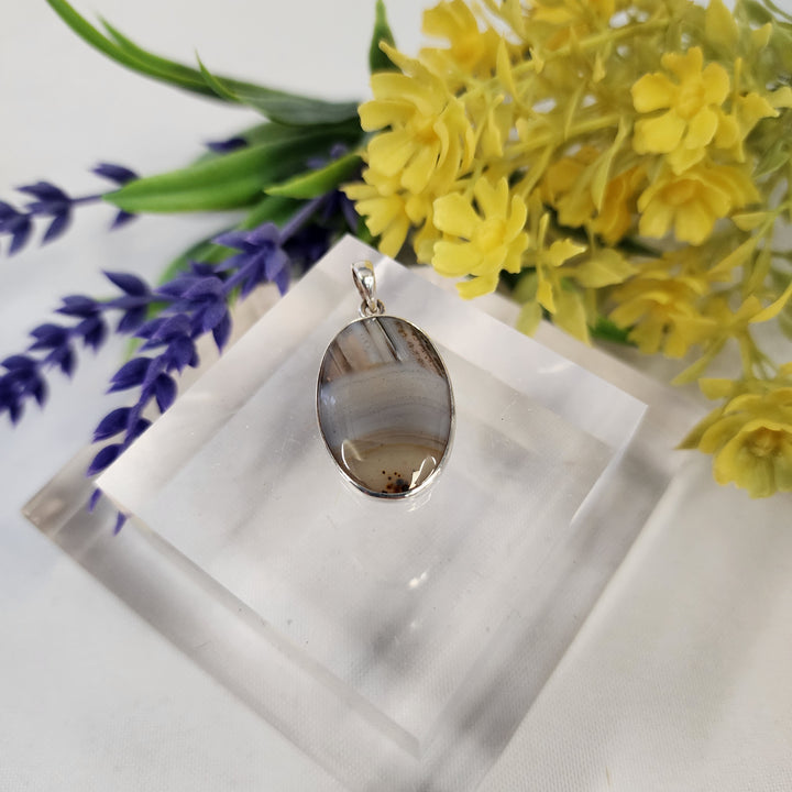 Banded Agate Pendant  -JDS26112