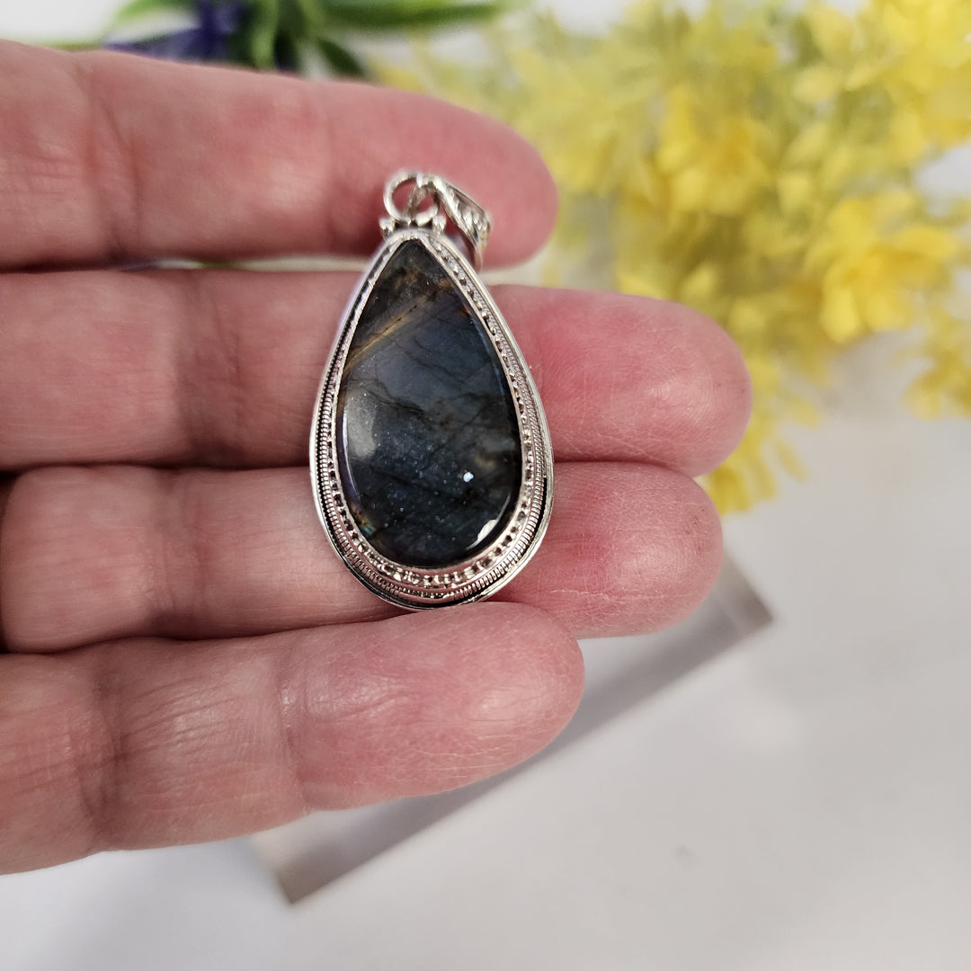 Labradorite Pendant  -JDS26158