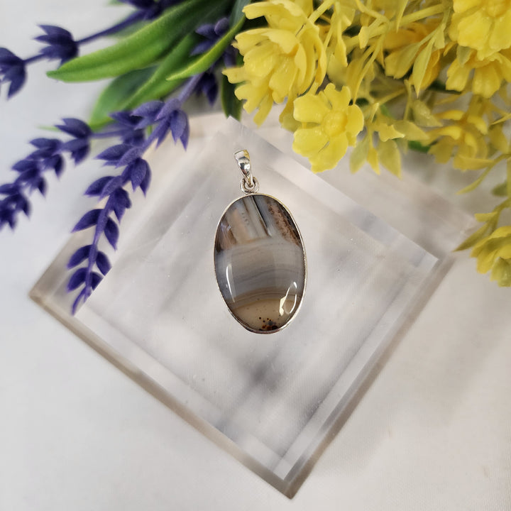 Banded Agate Pendant  -JDS26112