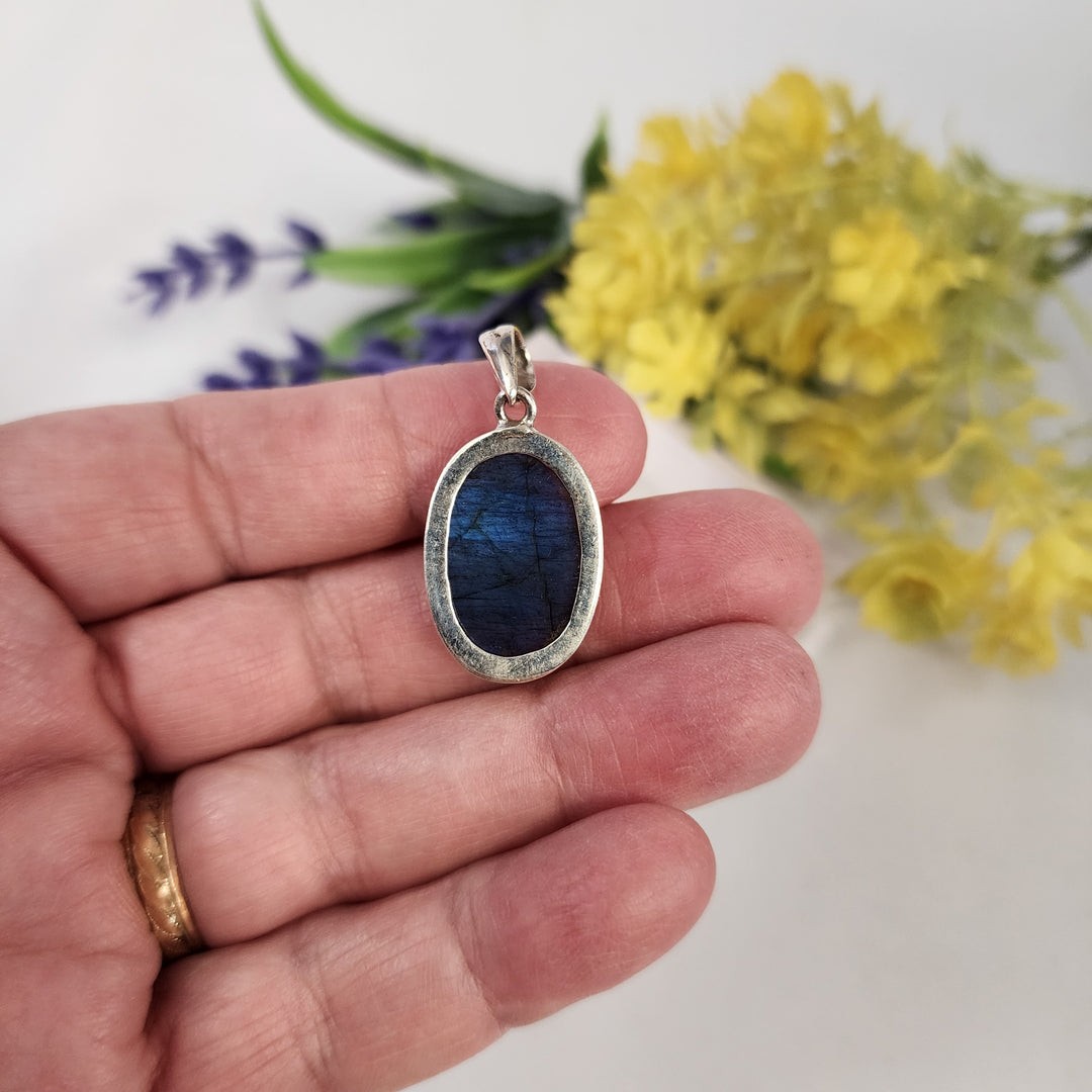 Labradorite Pendant  -JDS26108