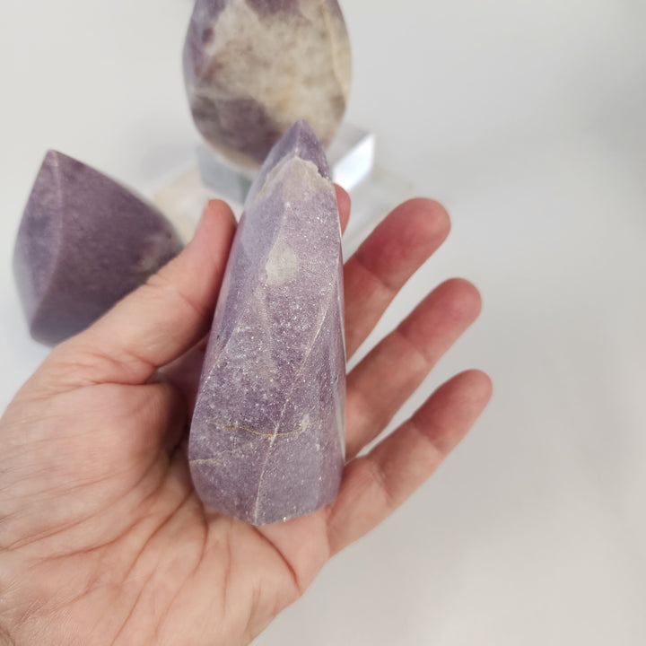 Lepidolite Flame CR26018