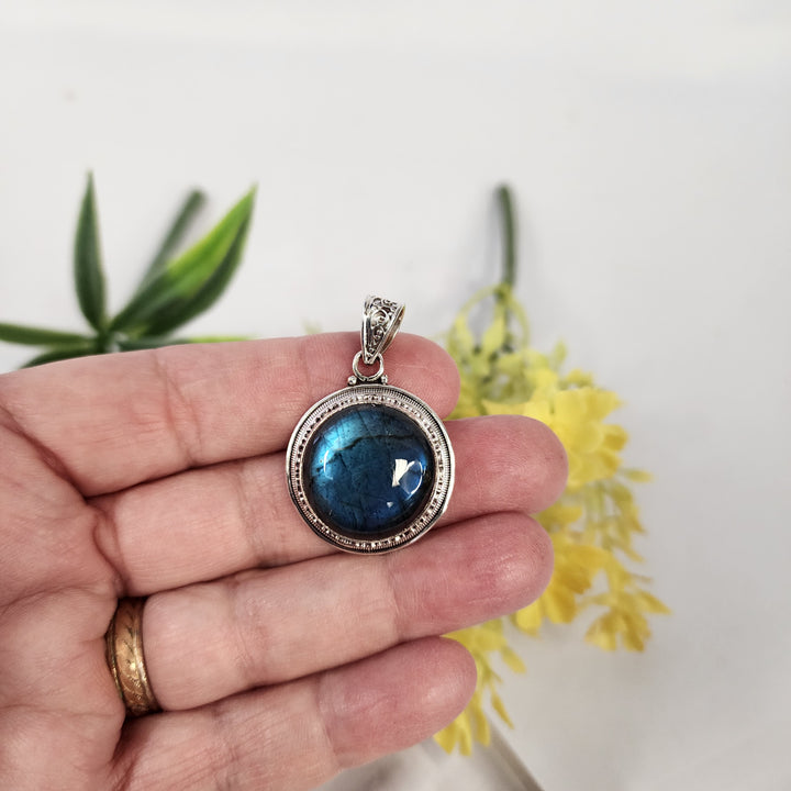 Labradorite Pendant  -JDS26154