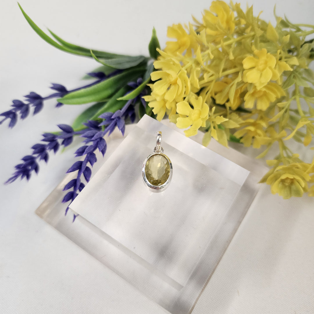 Citrine Pendant  -JDS26111
