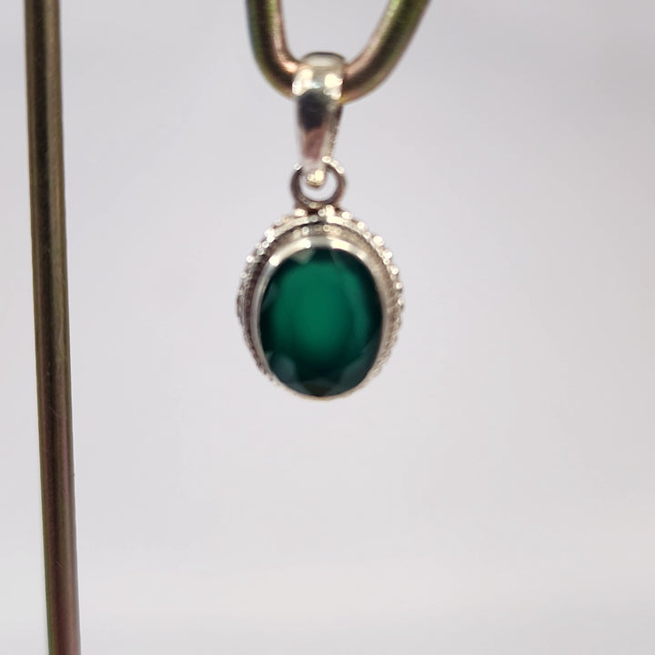 Green Onyx Pendant  -JDS26031