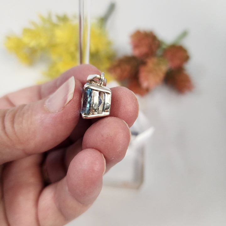 Blue Topaz-Pendant JC26001