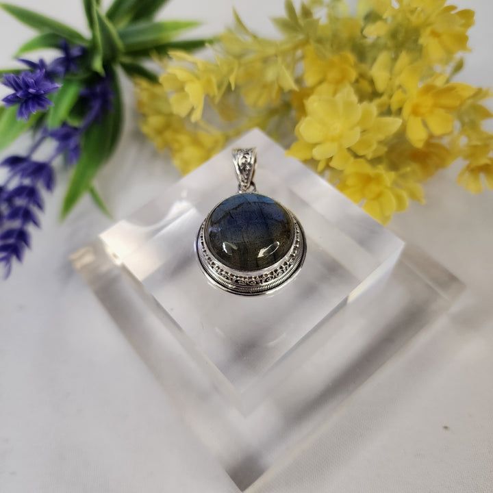 Labradorite Pendant  -JDS26154