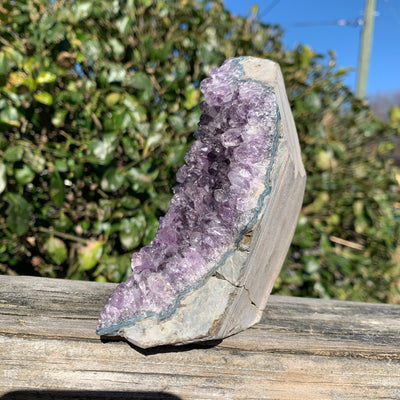 Amethyst Stand Up CCEC1174