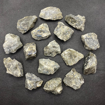 Labradorite (Rough) L108