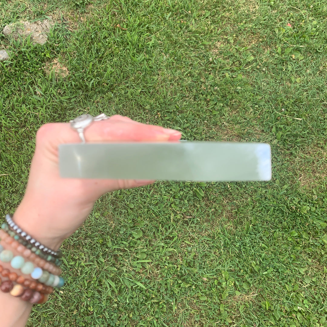 Selenite Charging Plate