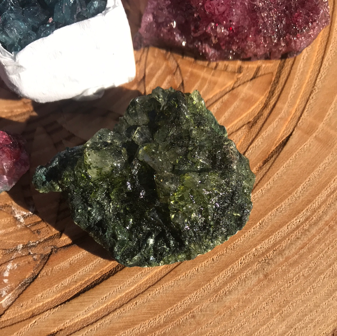 Quartz Cluster Dyed DYE1-1