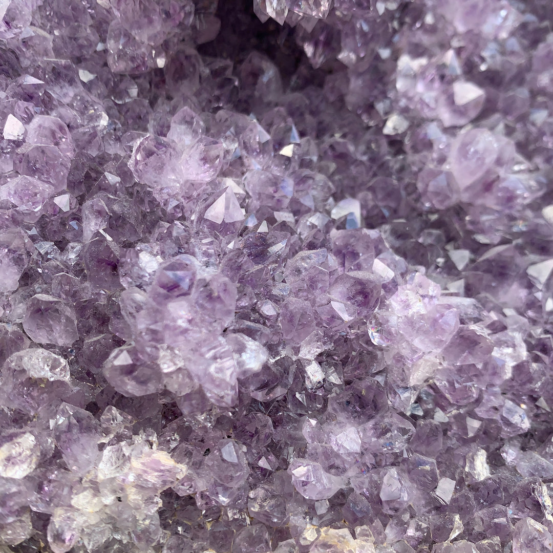 Amethyst Stand Up CCEC1182