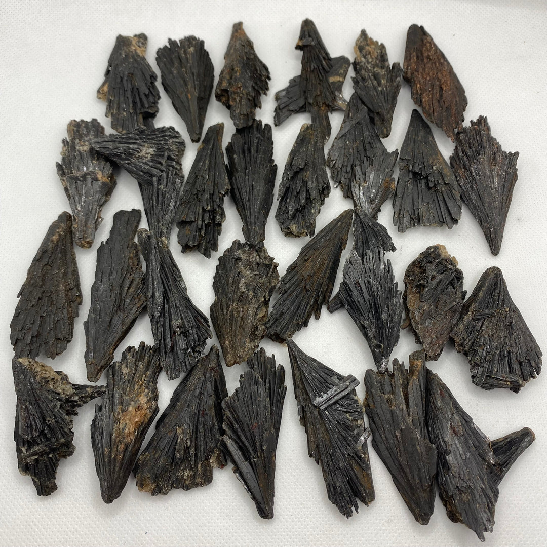 Kyanite (Black) Fan -FAN1-1