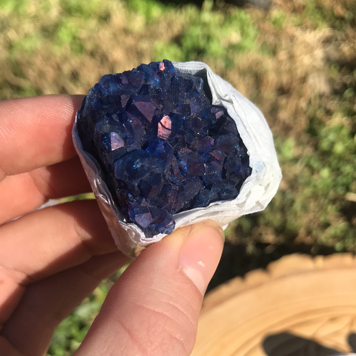 Quartz Cluster Dyed DYE1-1