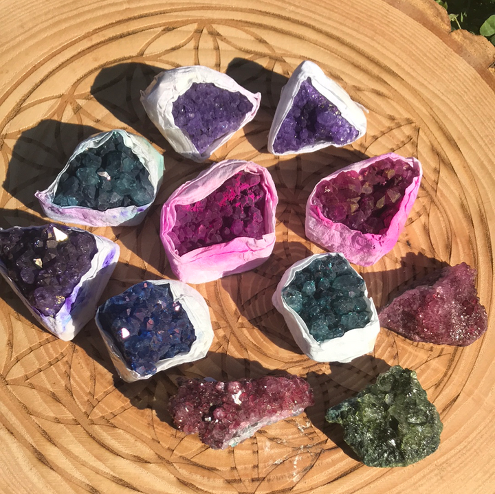 Quartz Cluster Dyed DYE1-1